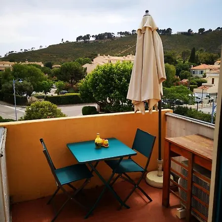 Charmant T2 Climatisee Au Coeur Du Village アパート *