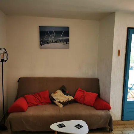 Apartment Charmant T2 Climatisee Au Coeur Du Village Saint-Mandrier-sur-Mer